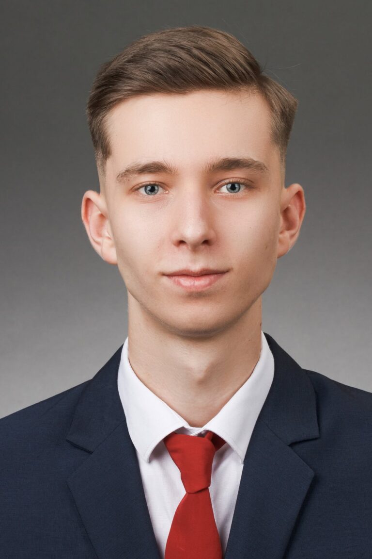 Váics Olivér 12.C