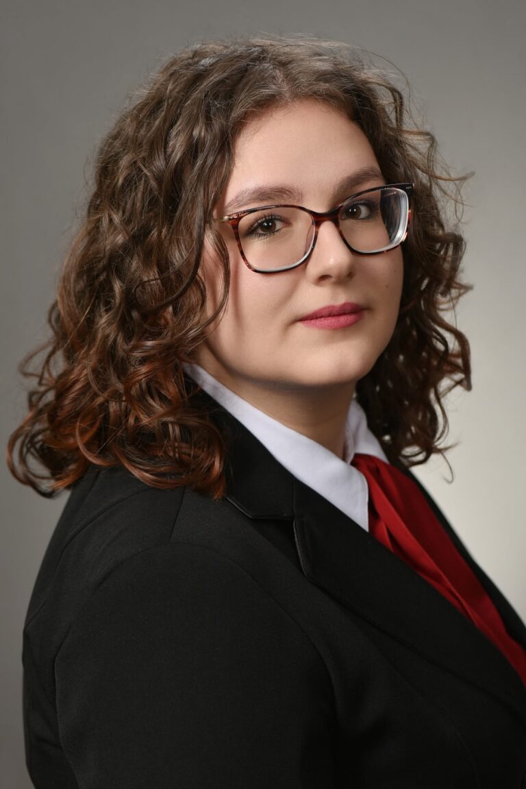 Vörös Emma 12.B
