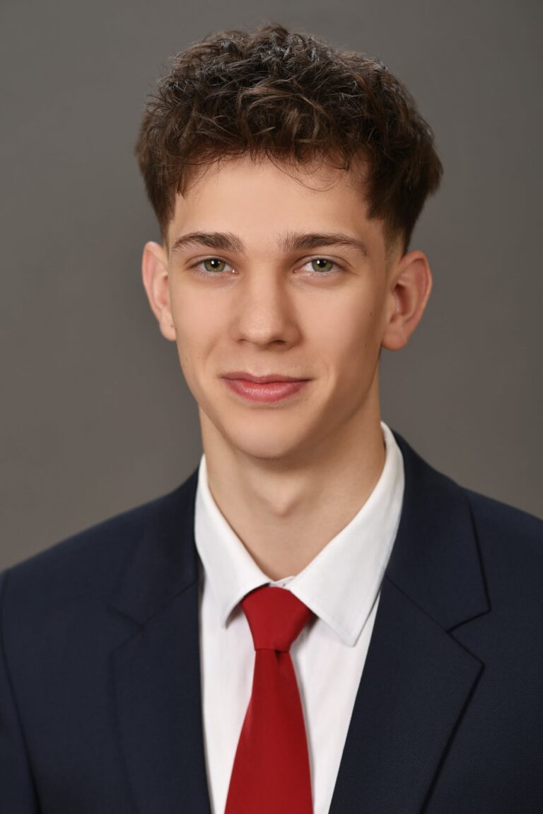 Varga Máté 12.B